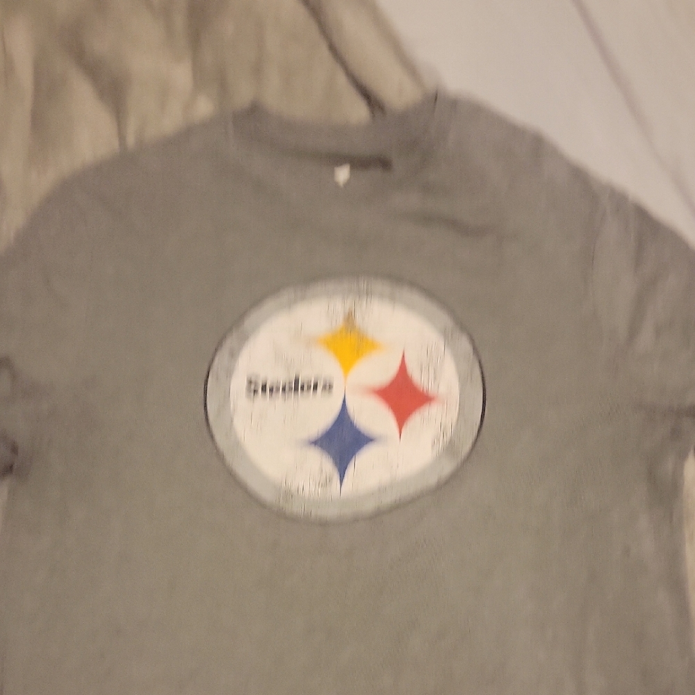 Fanatics Gray Short Sleeve Tee
